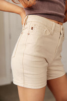 Judy Blue - Greta High Rise Garment Dyed Shorts in Bone