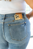 Judy Blue Quinn Mid Rise Cell Phone Pocket Dad Jeans