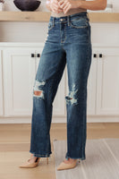 Judy Blue - Rose High Rise 90's Straight Jeans in Dark Wash